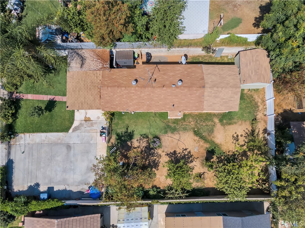 5881 Mountain View Avenue
