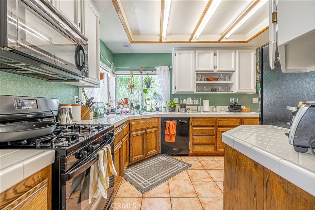 3057 Coyote Road