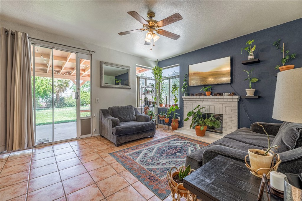3057 Coyote Road