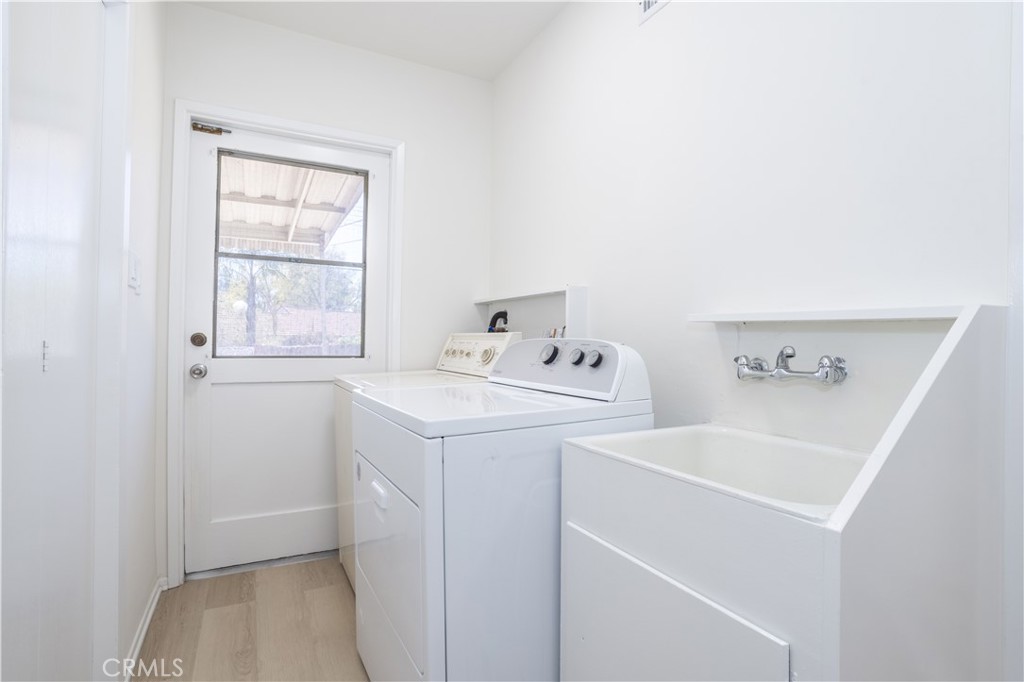 18300 San Fernando Mission Boulevard