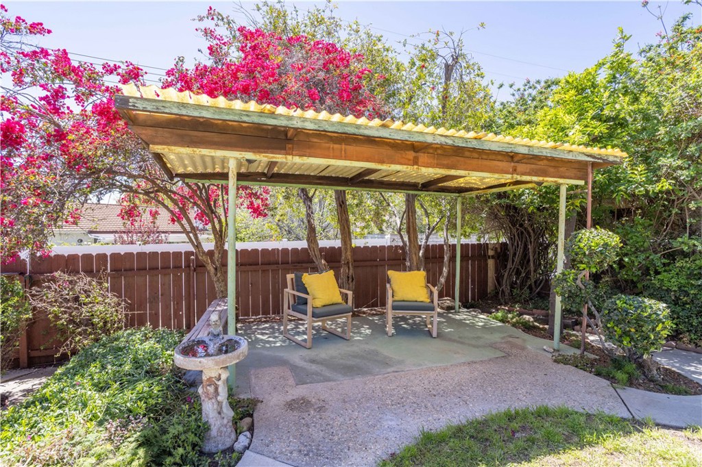 18300 San Fernando Mission Boulevard