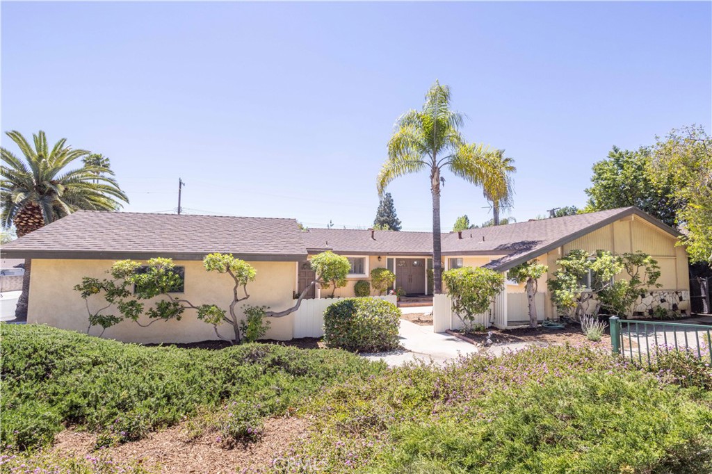 18300 San Fernando Mission Boulevard