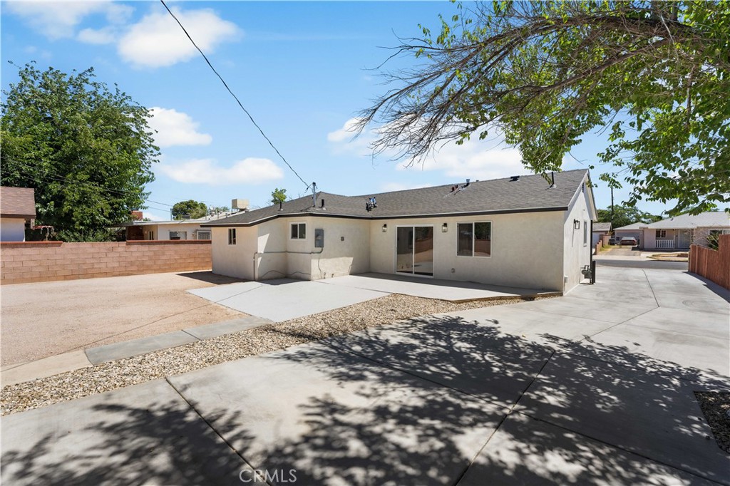 44209 Stanridge Avenue