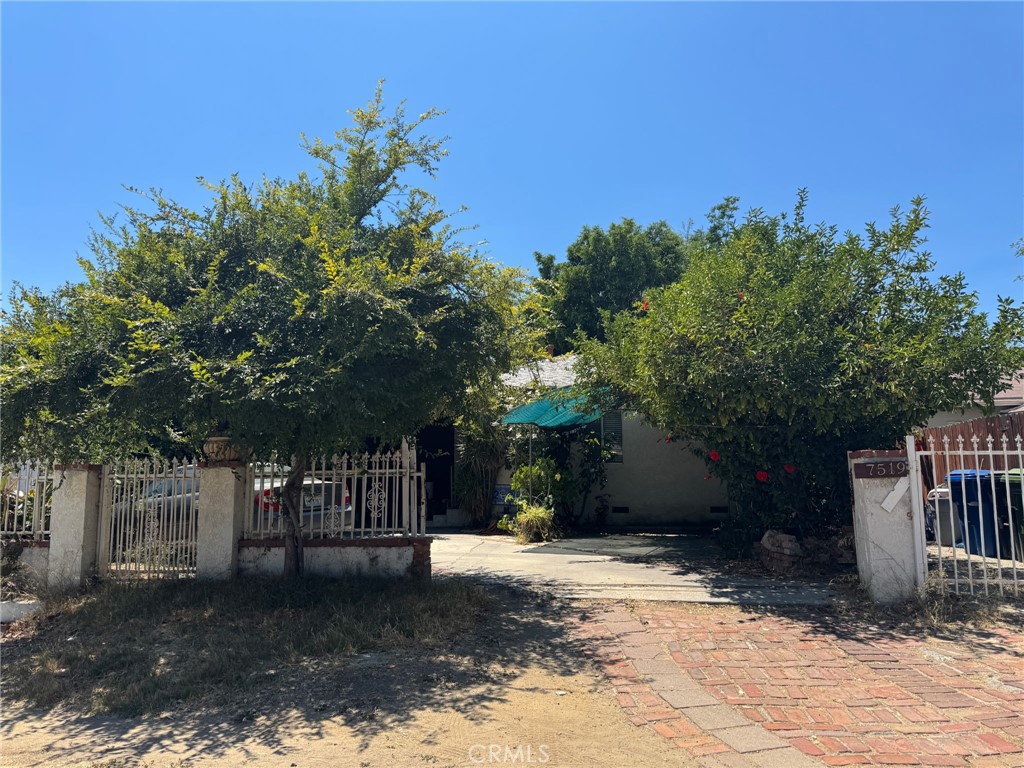 7519 Owensmouth Avenue