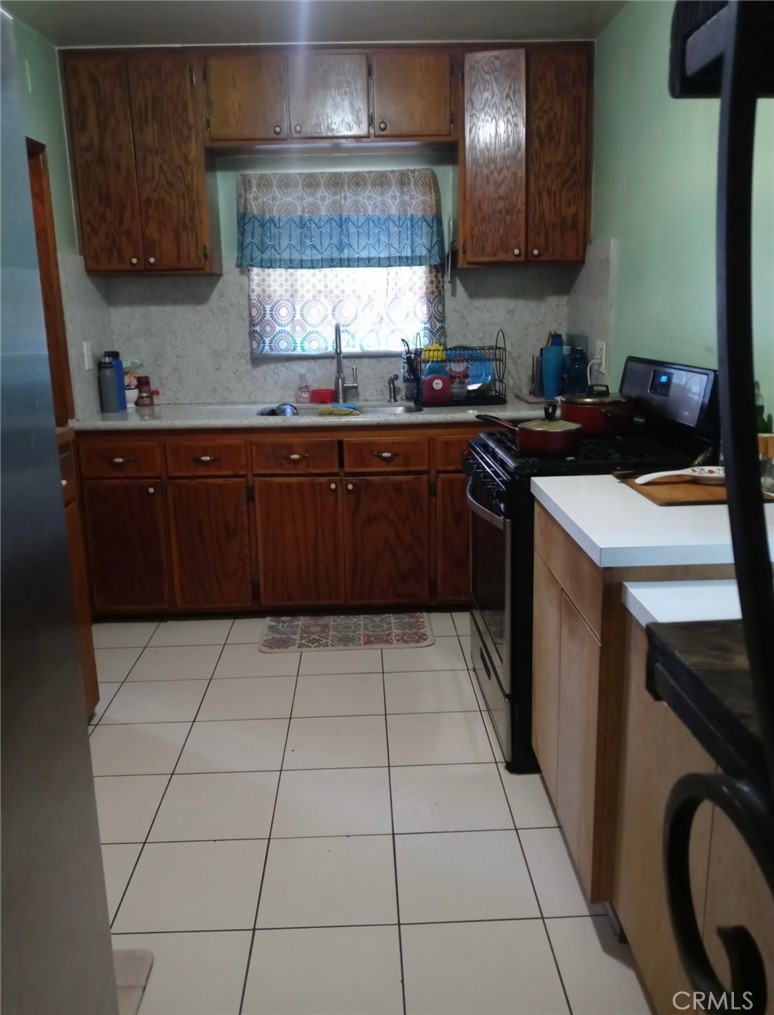 7519 Owensmouth Avenue