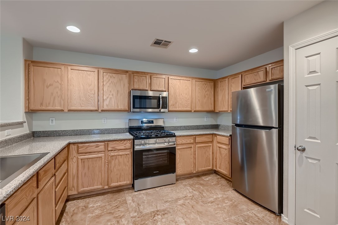 972 Monte De Oro Avenue