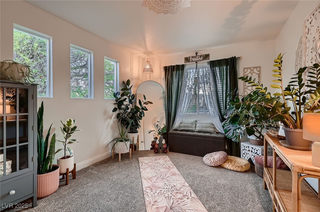 1612 Estrella Street