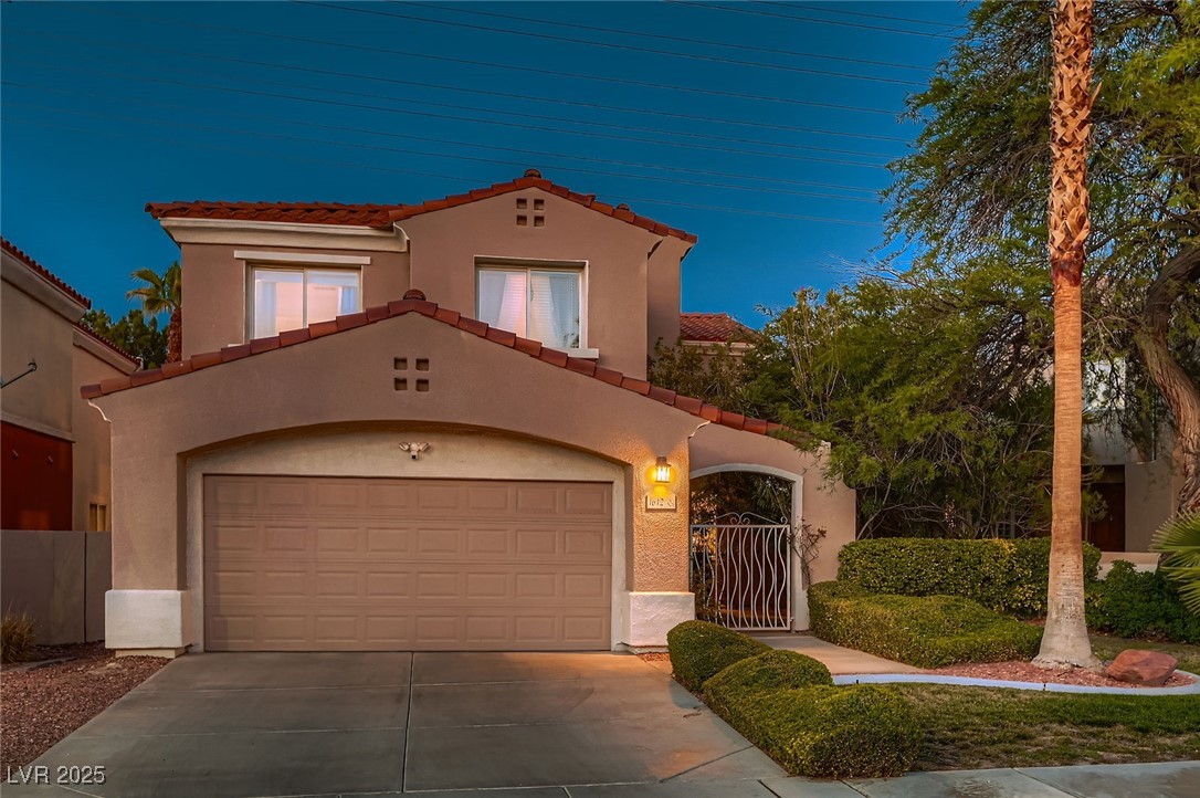 1612 Estrella Street