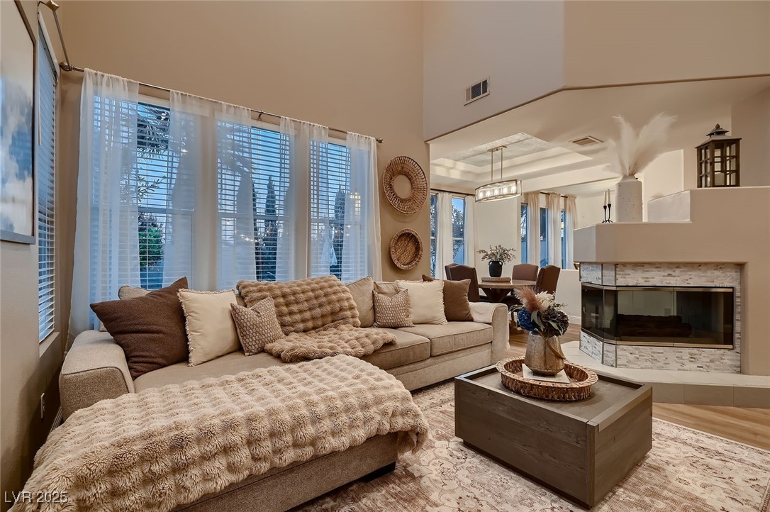 1612 Estrella Street