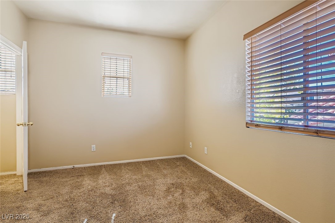 10368 Sloping Hill Avenue