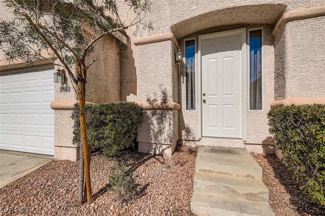 10368 Sloping Hill Avenue