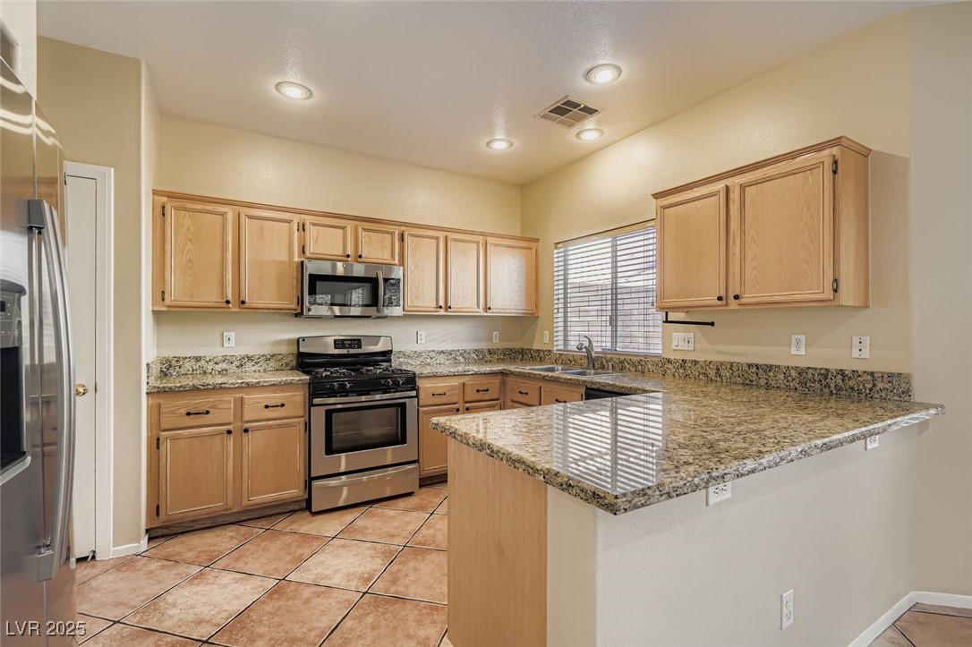 10368 Sloping Hill Avenue