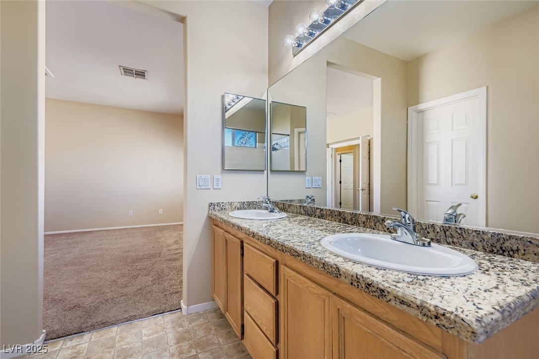 10368 Sloping Hill Avenue