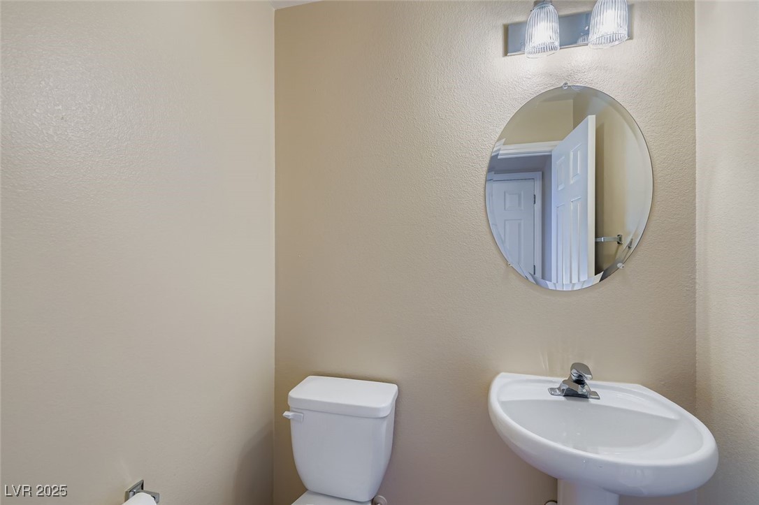 10368 Sloping Hill Avenue