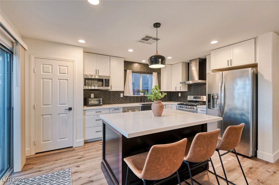 9213 Weeping Water Avenue