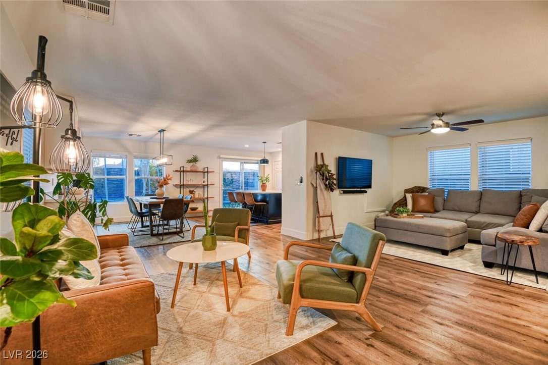 9213 Weeping Water Avenue