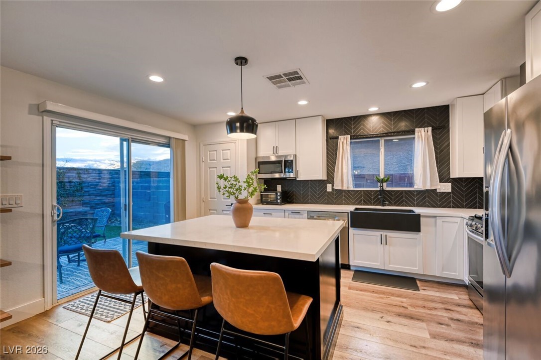 9213 Weeping Water Avenue