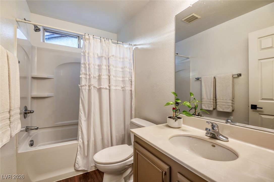 9213 Weeping Water Avenue