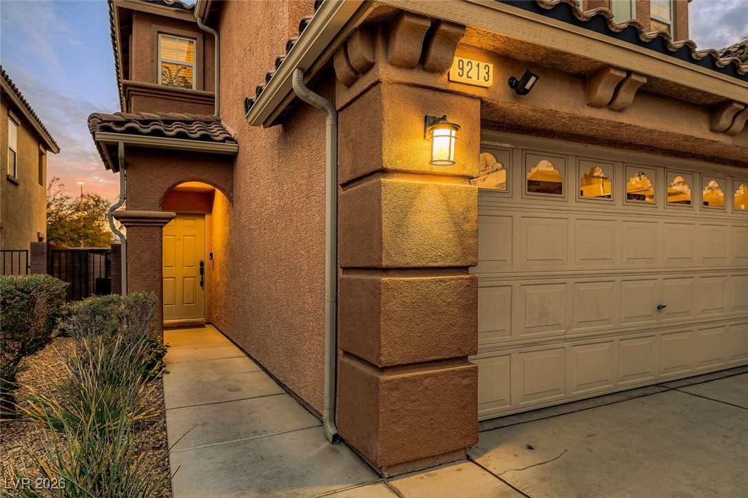 9213 Weeping Water Avenue