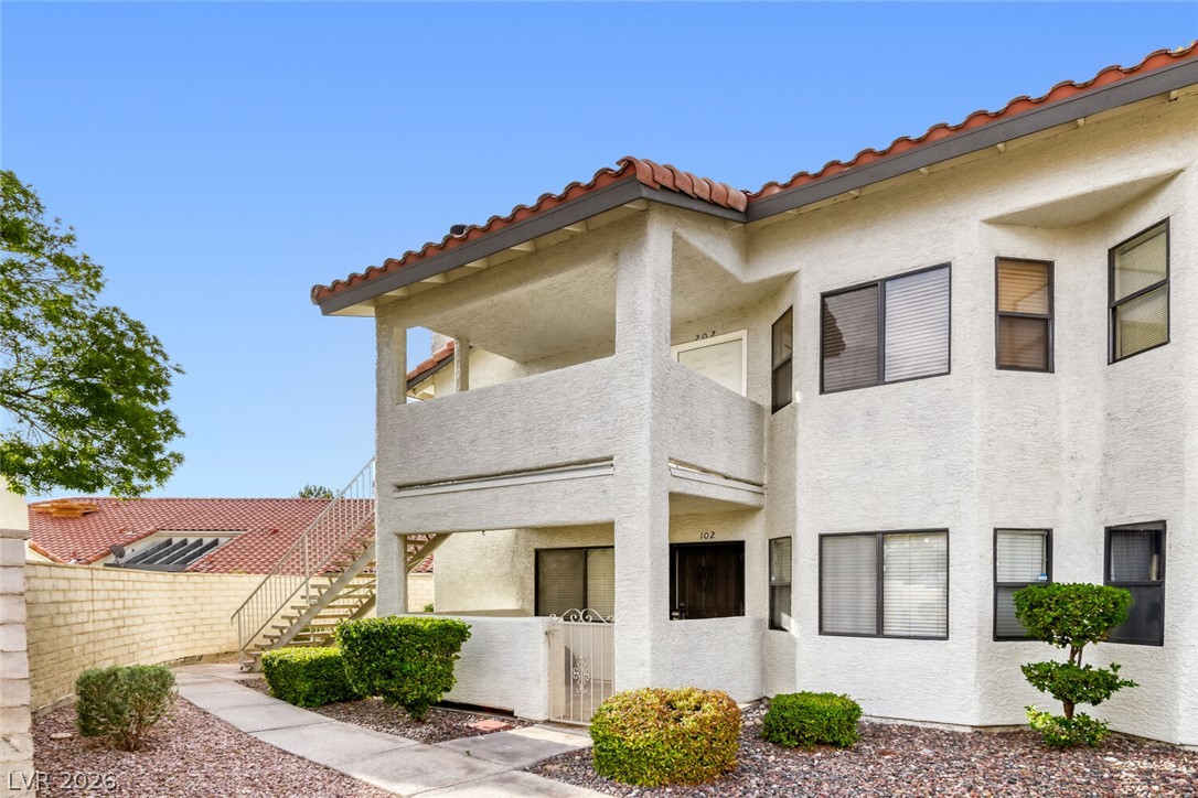 2720 Beaver Creek Court 202