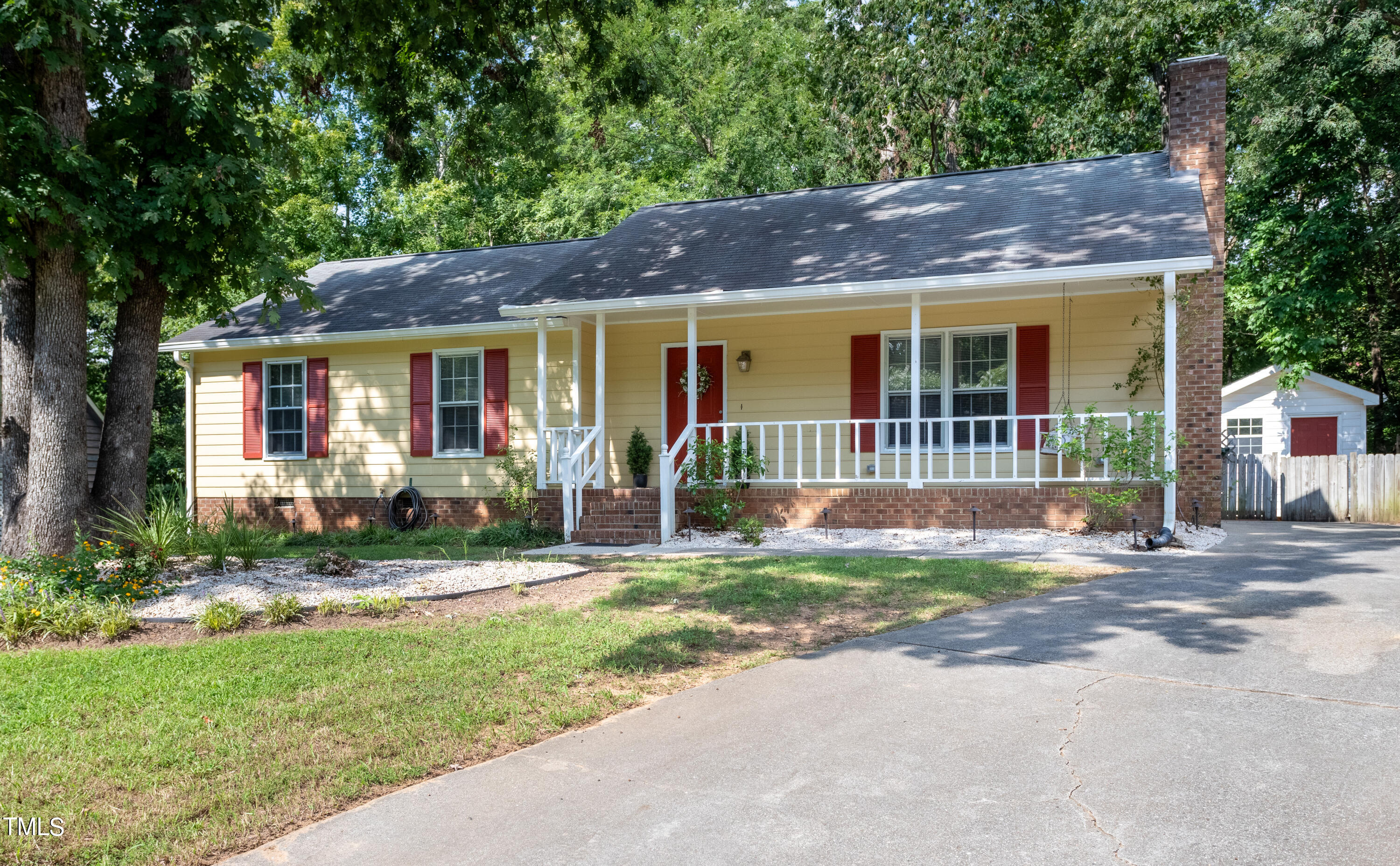 110 Hawks Nest Court