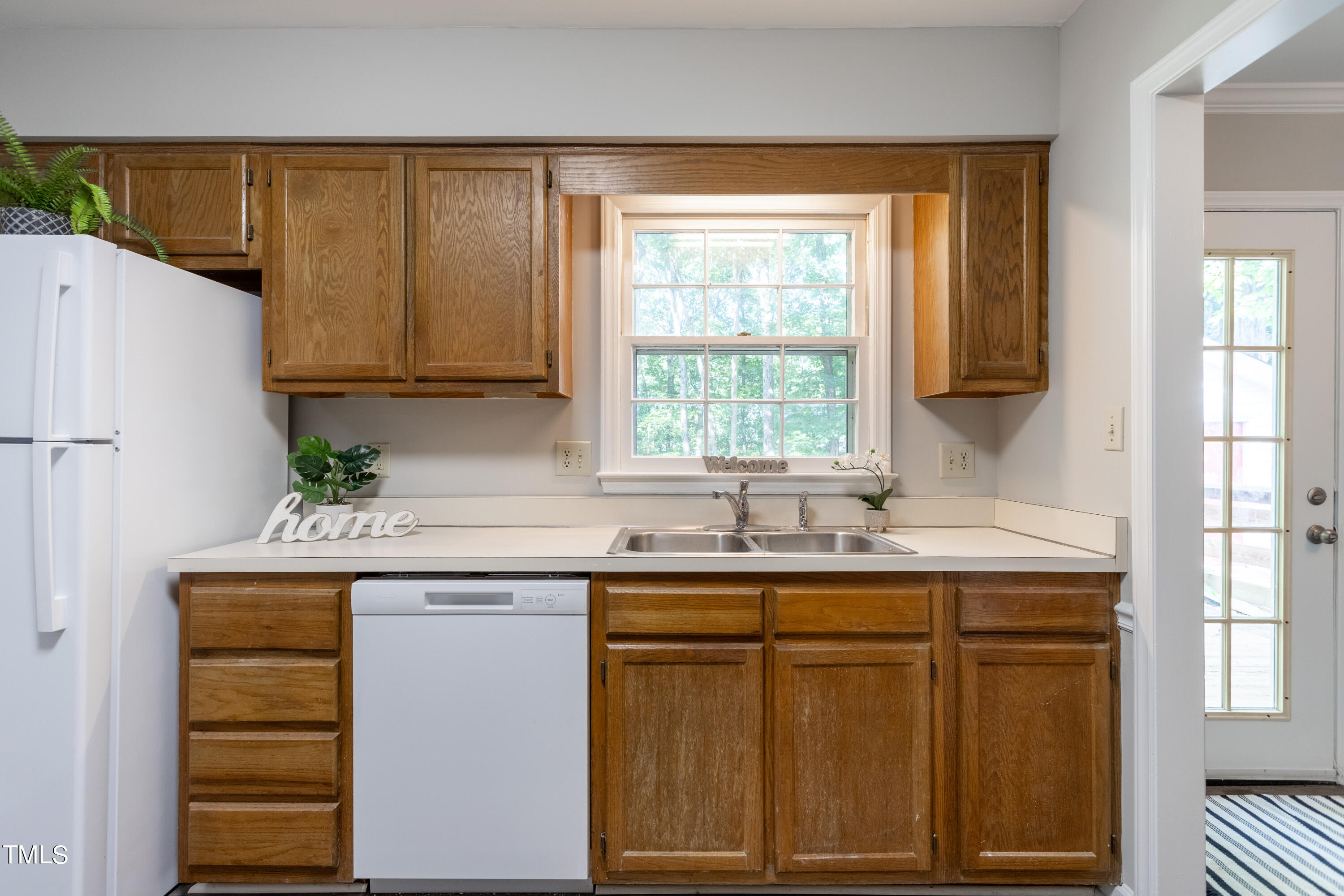110 Hawks Nest Court