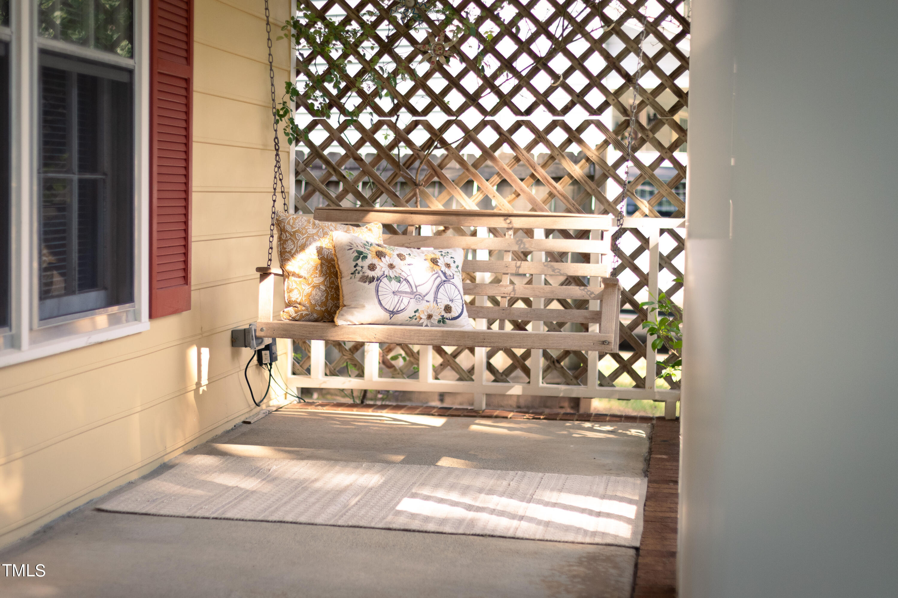 110 Hawks Nest Court