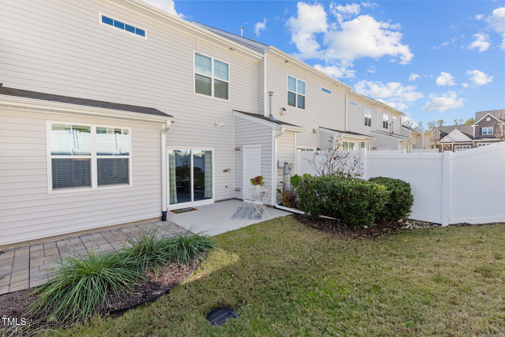 111 Navan Glass Drive