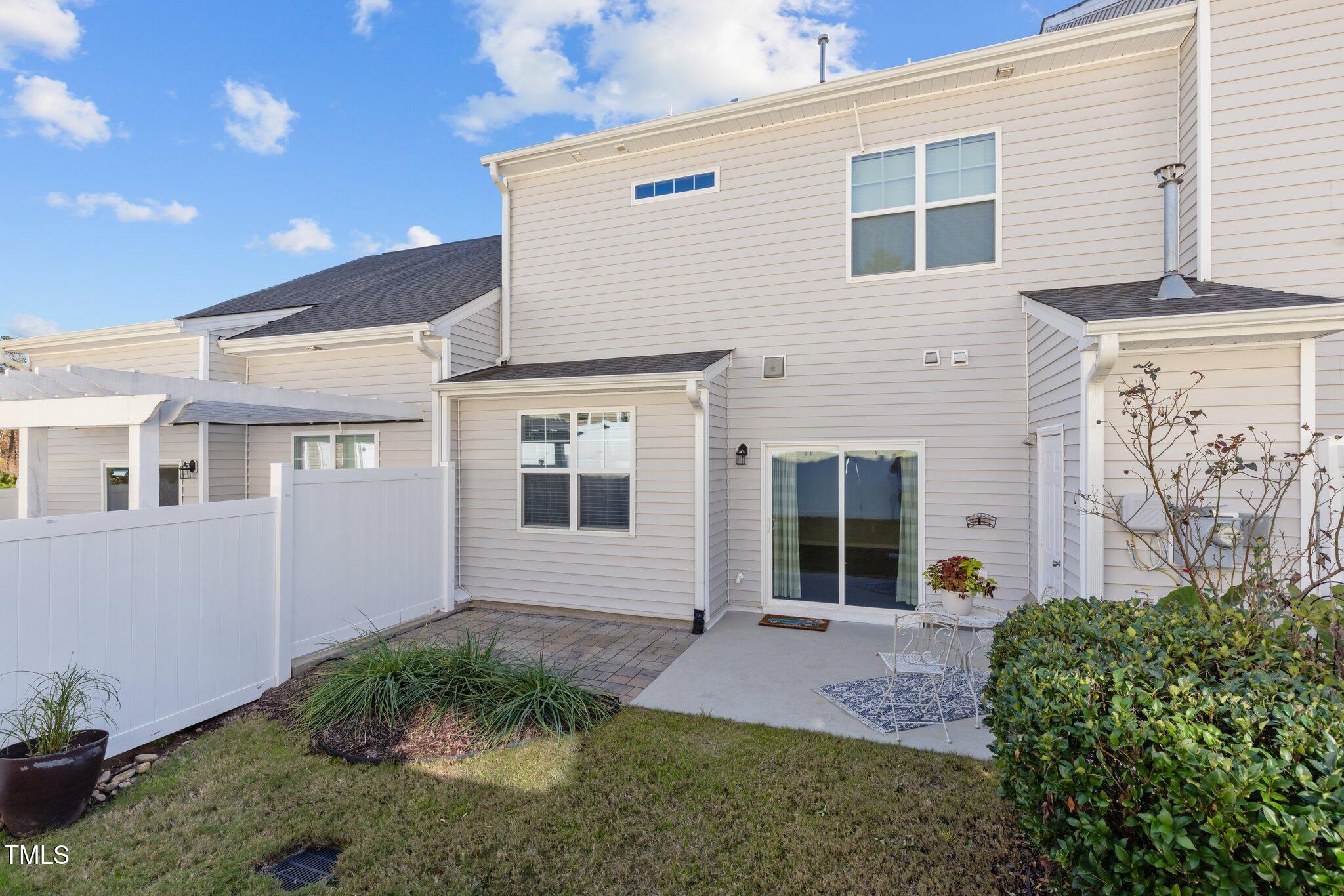 111 Navan Glass Drive