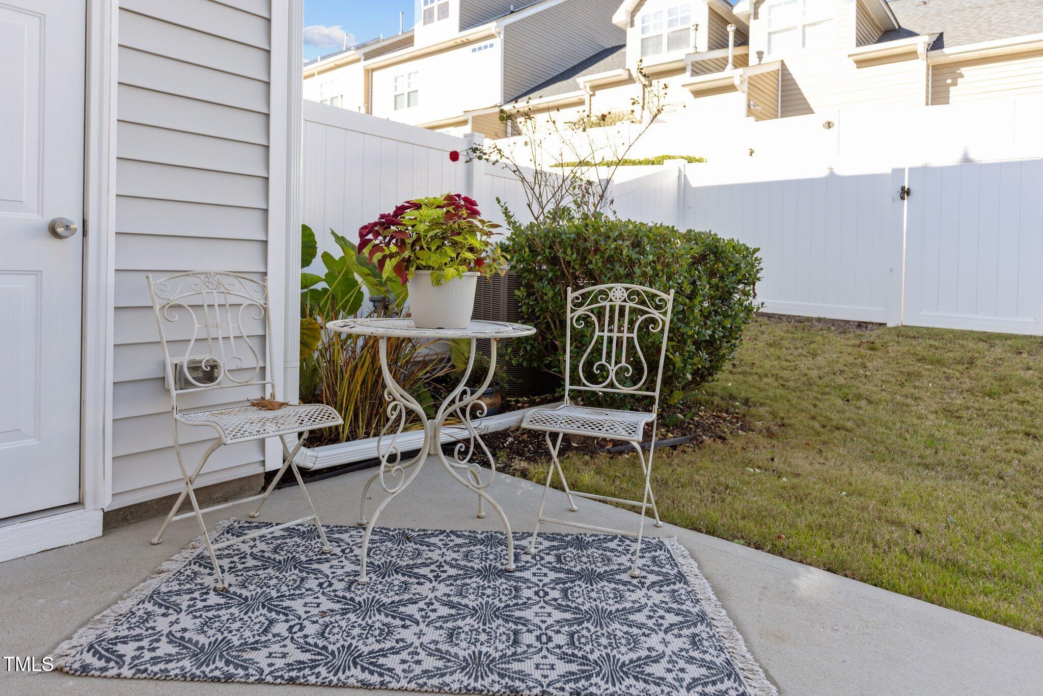 111 Navan Glass Drive