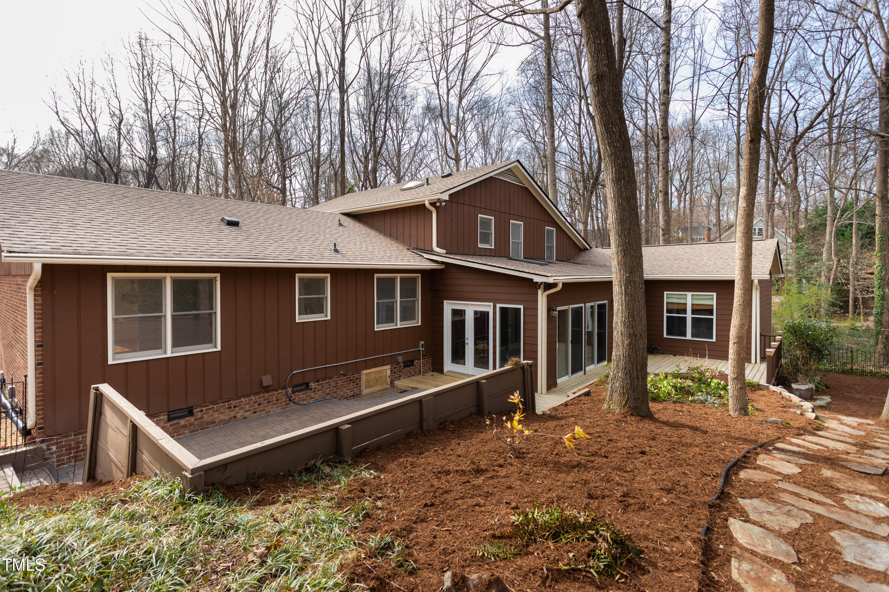 524 Farmington Woods Drive