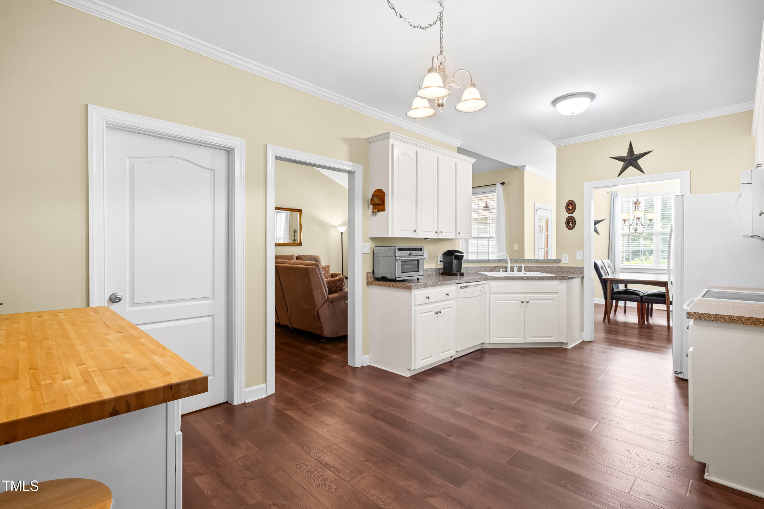 59 Carrousel Court