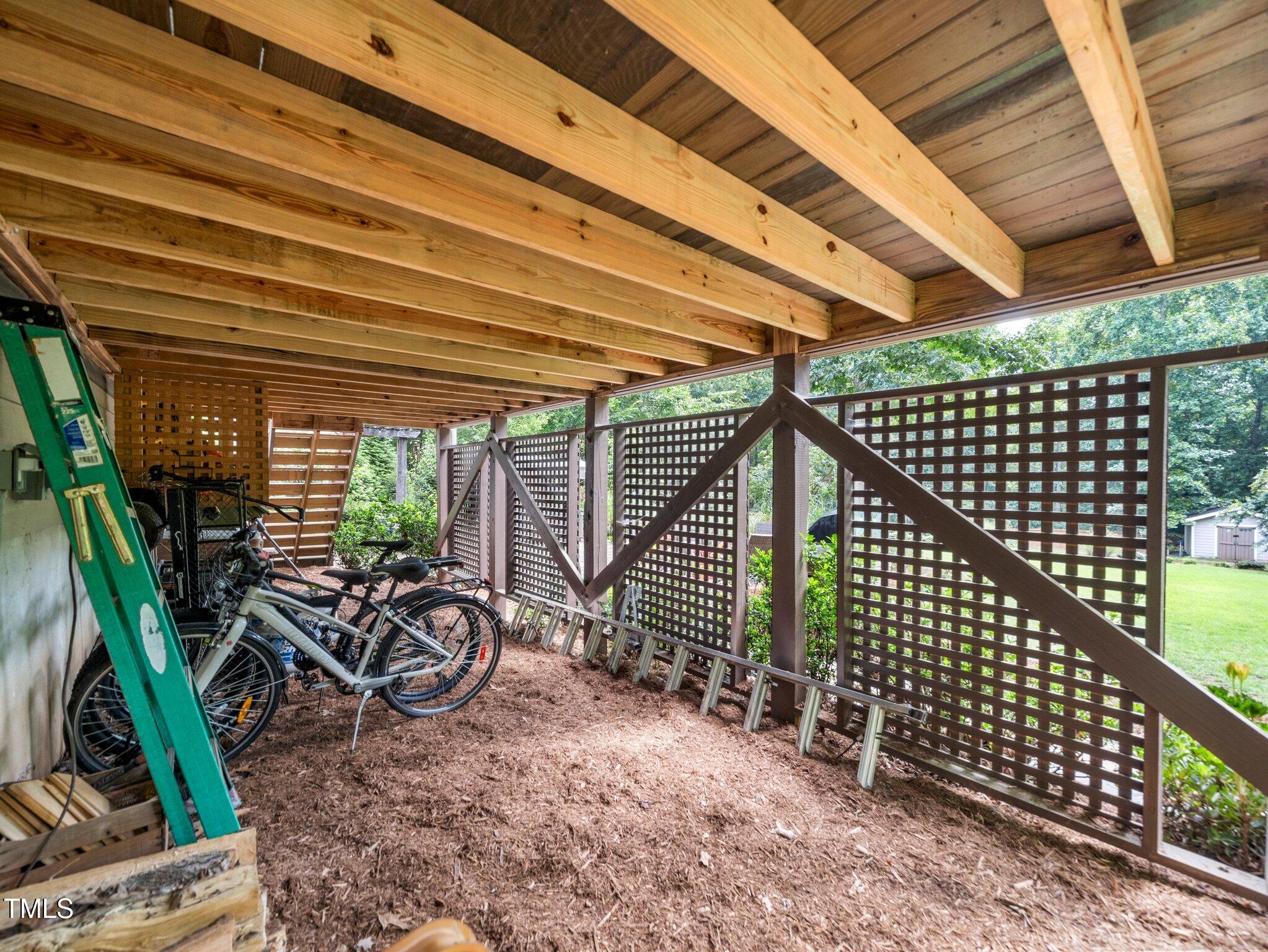 218 Inwood Forest Drive