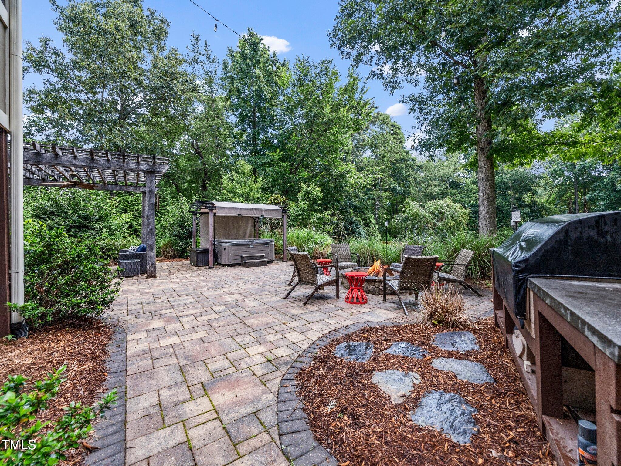 218 Inwood Forest Drive