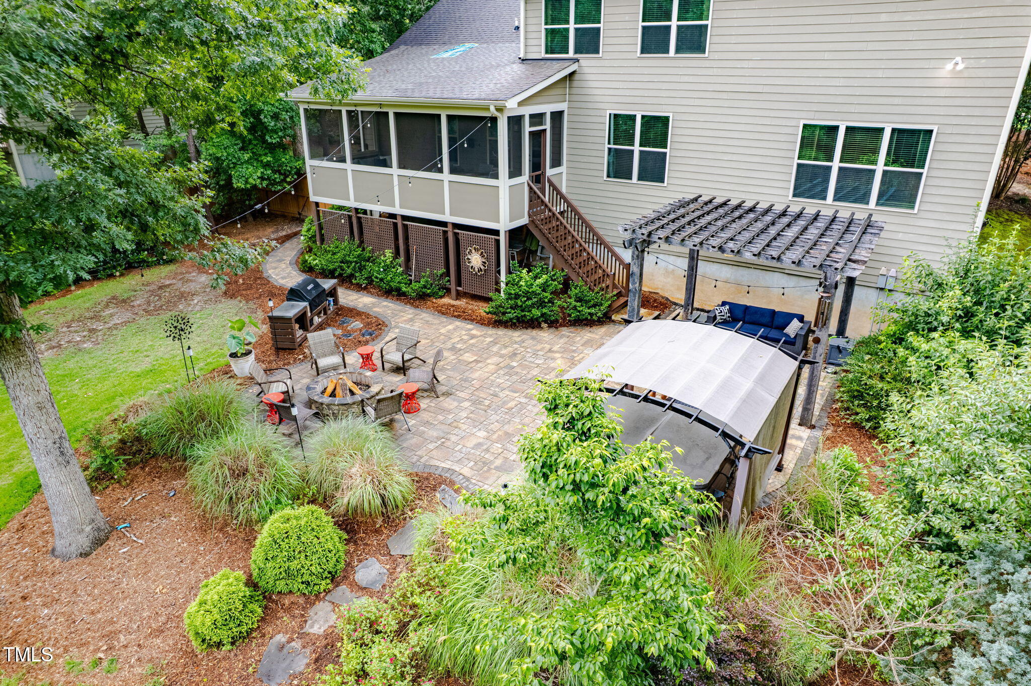 218 Inwood Forest Drive