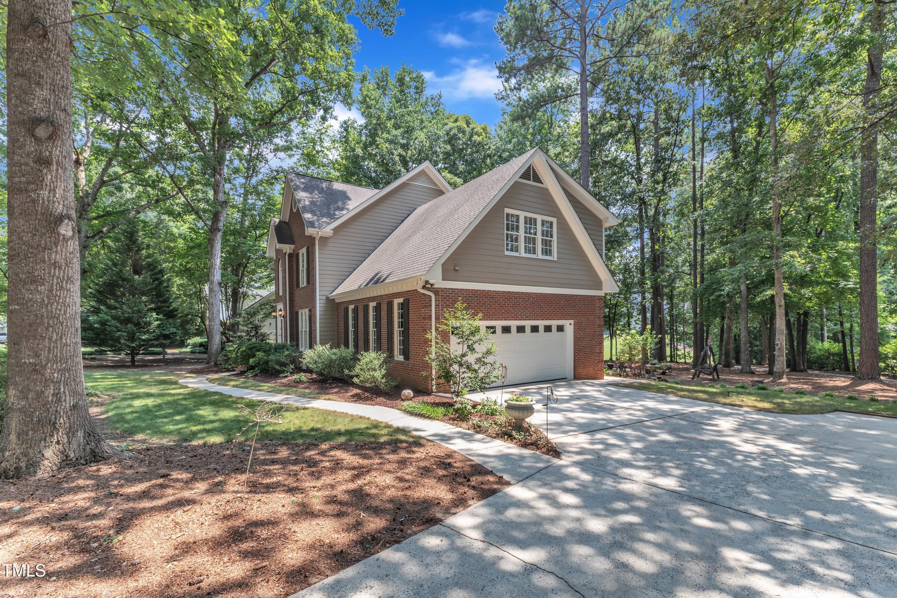 5120 Linksland Drive