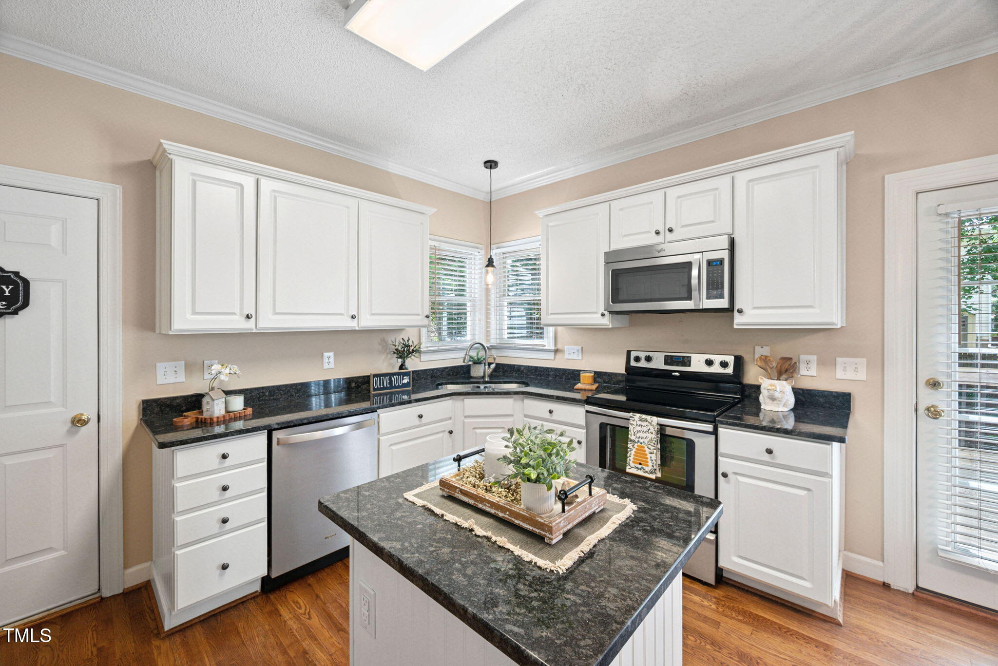 2102 Watersglen Drive