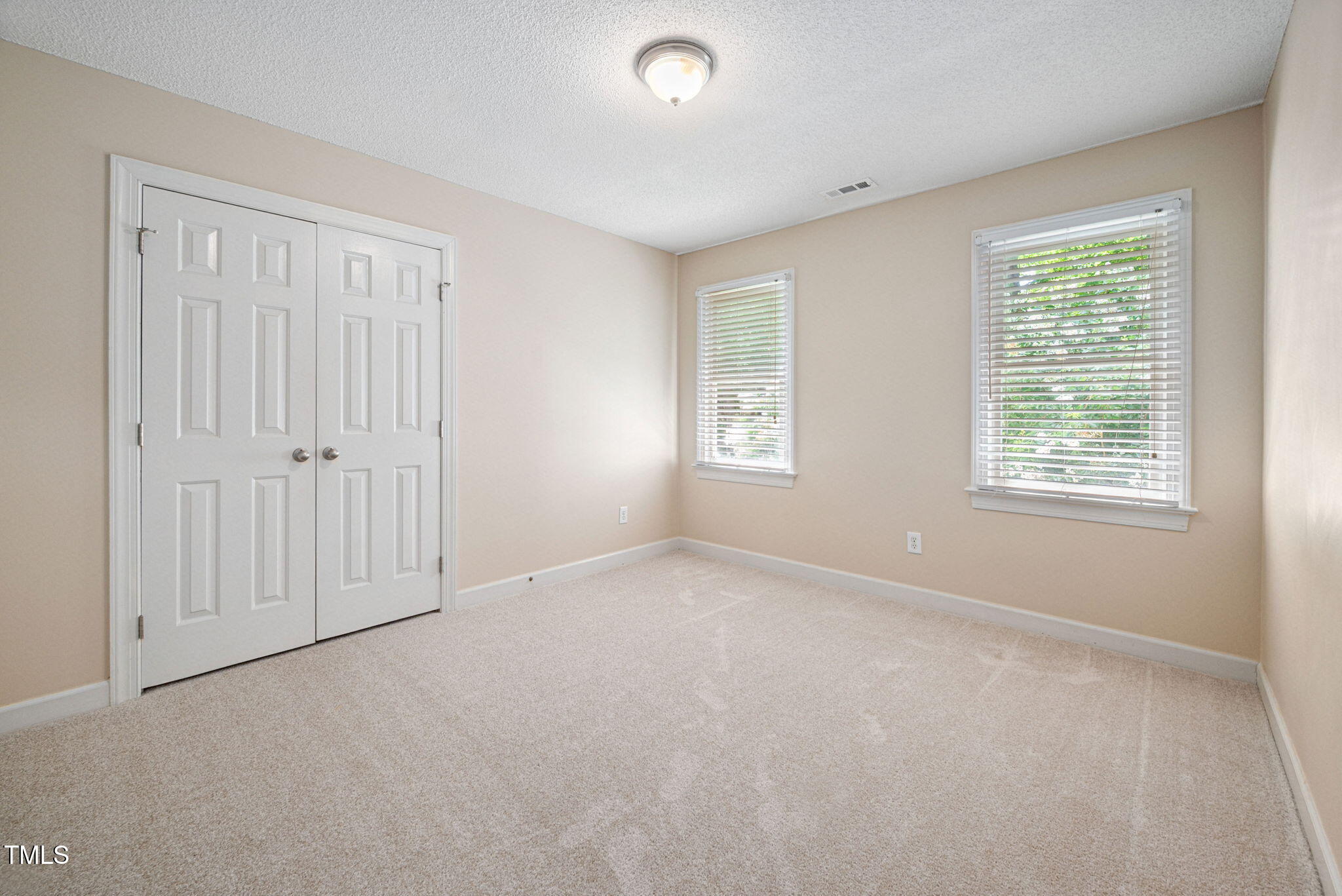 2102 Watersglen Drive
