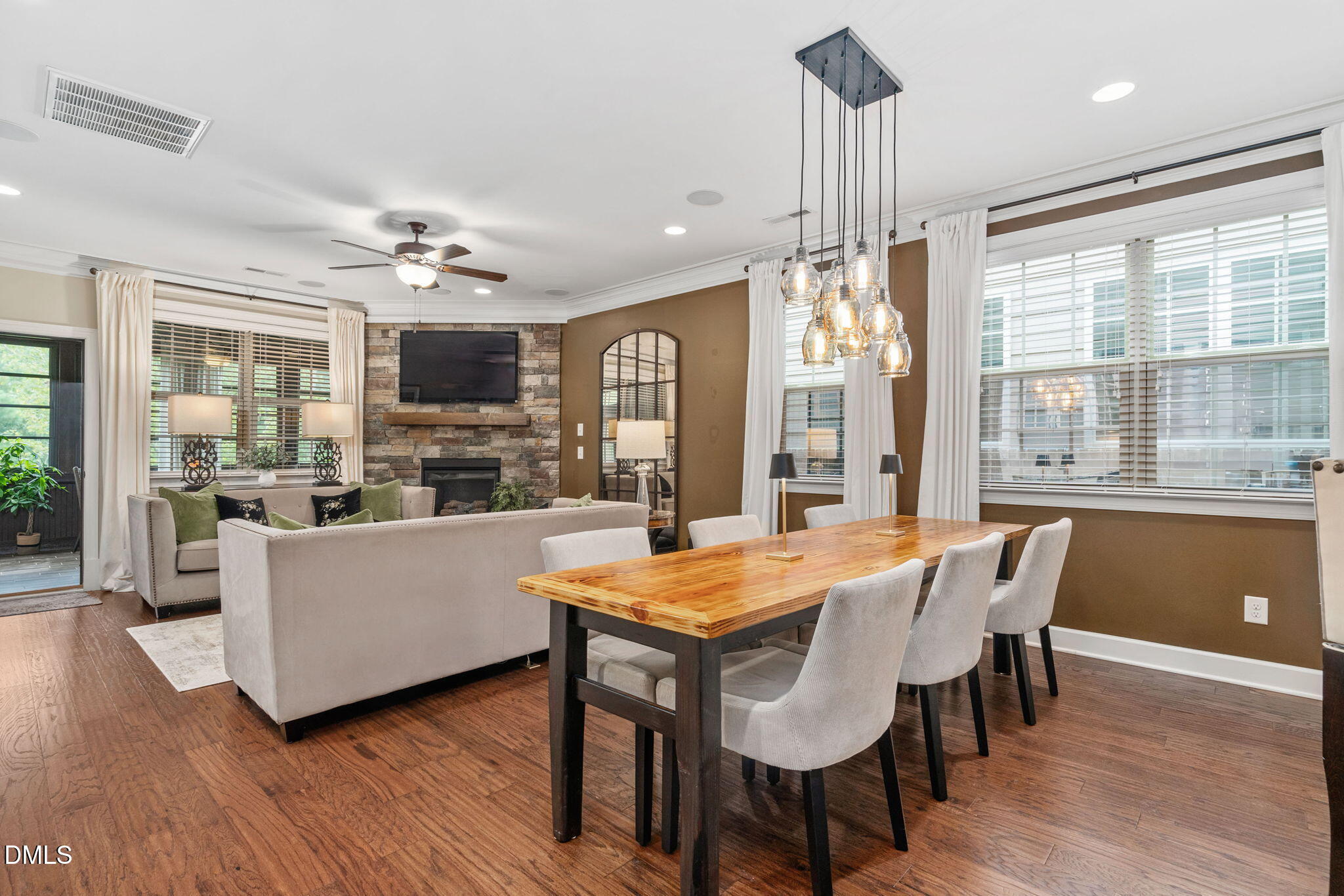 656 Angelica Circle