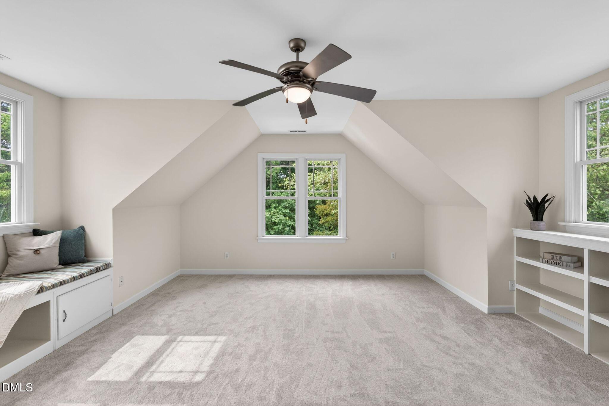 909 Carpenter Town Lane