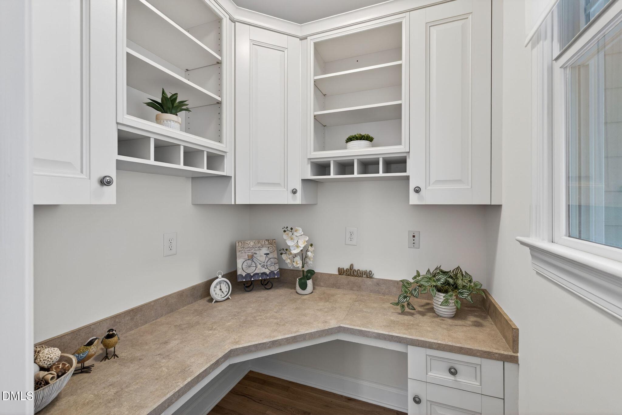 909 Carpenter Town Lane