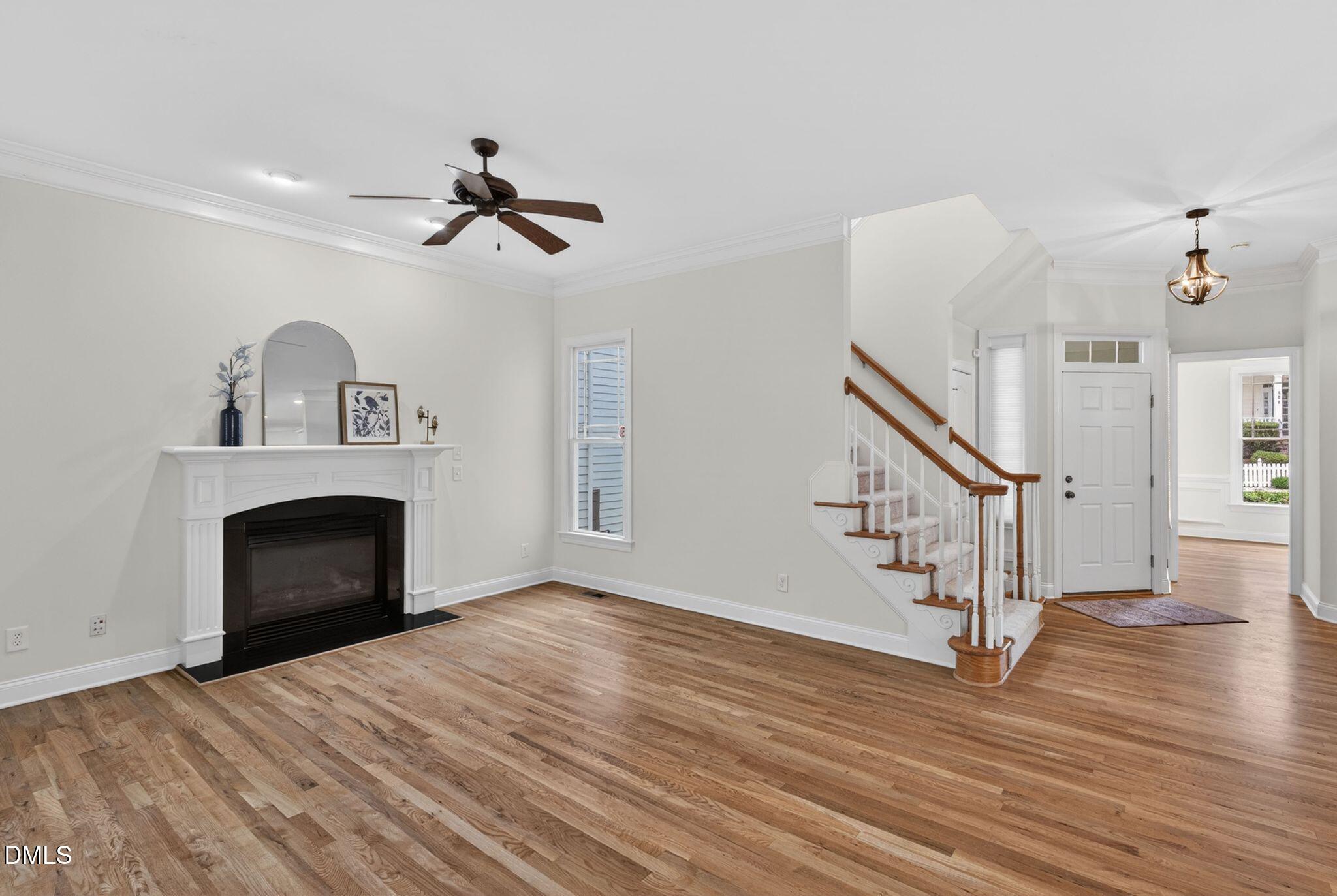 909 Carpenter Town Lane