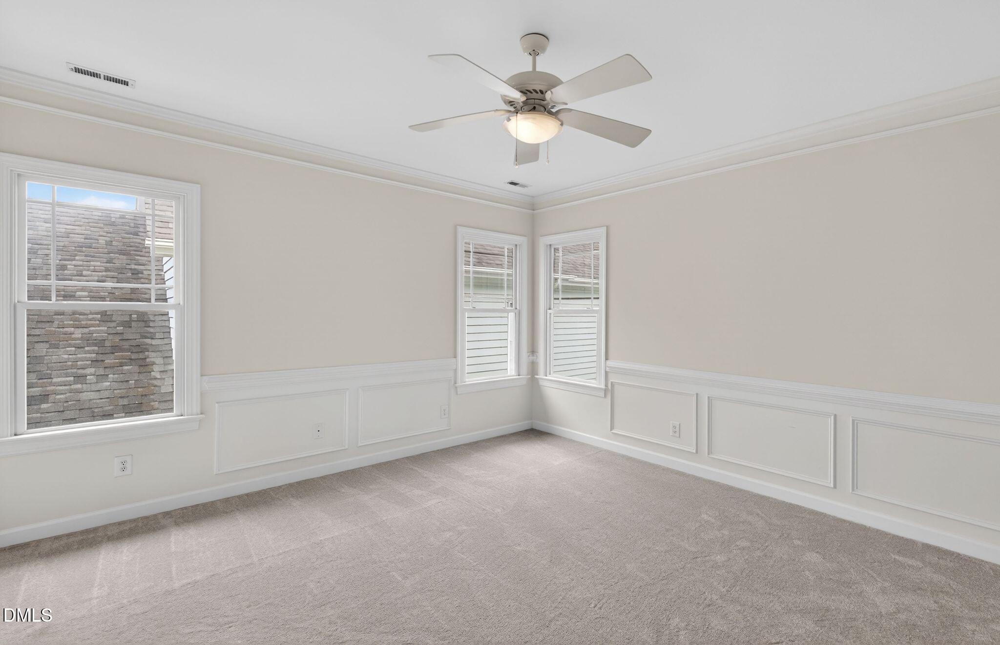 909 Carpenter Town Lane