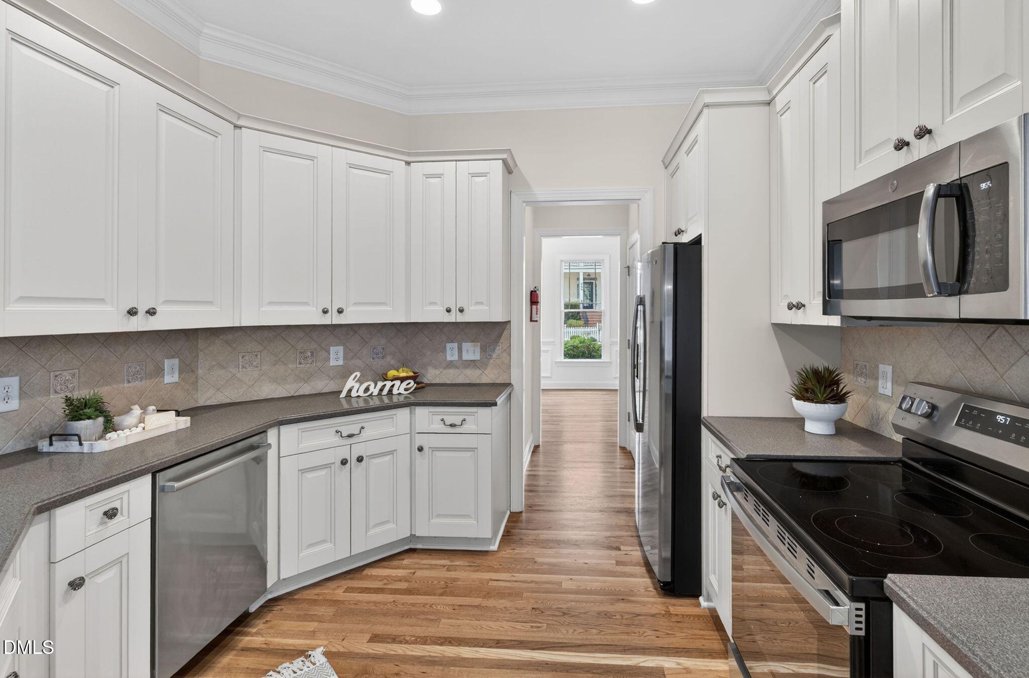 909 Carpenter Town Lane