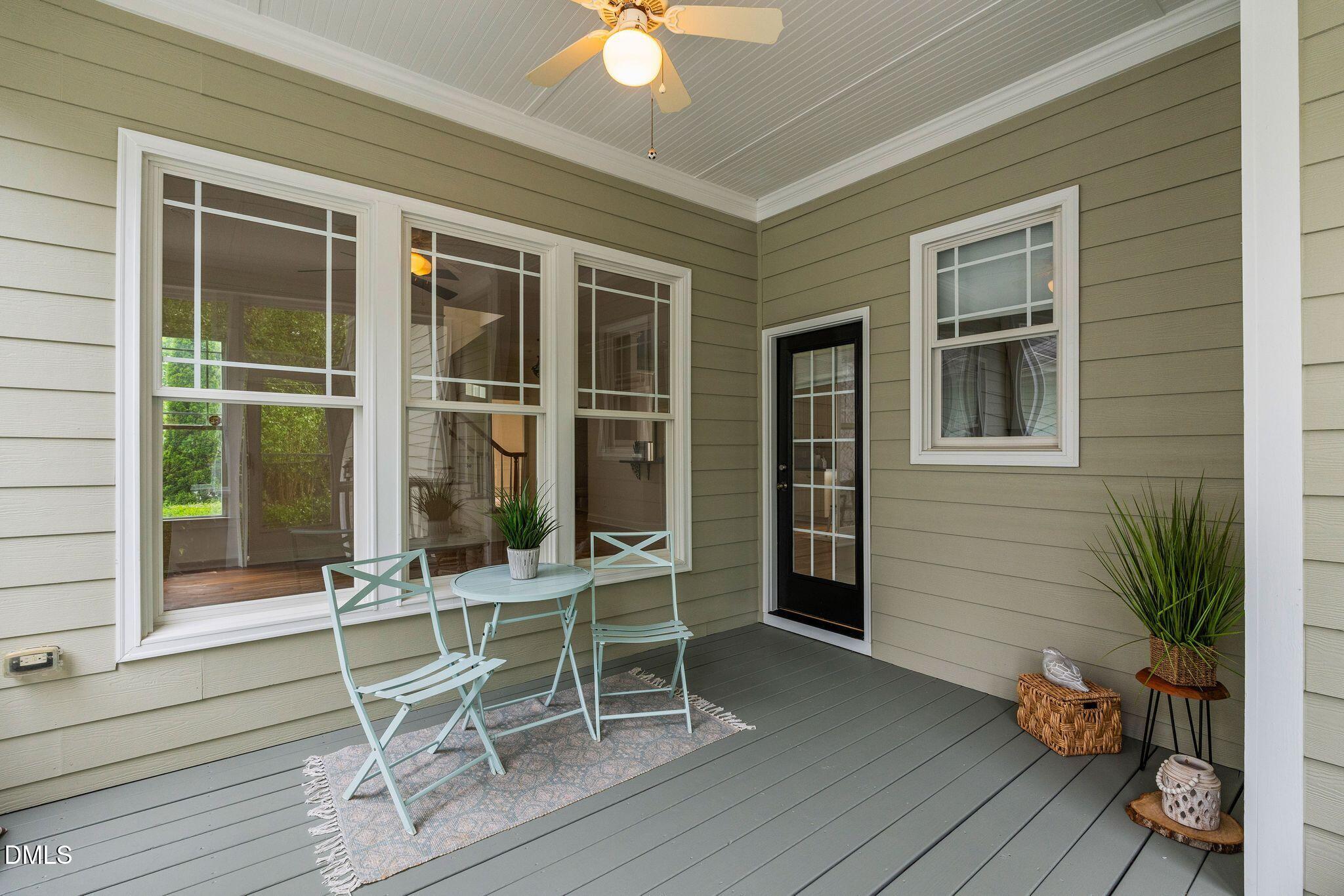 909 Carpenter Town Lane
