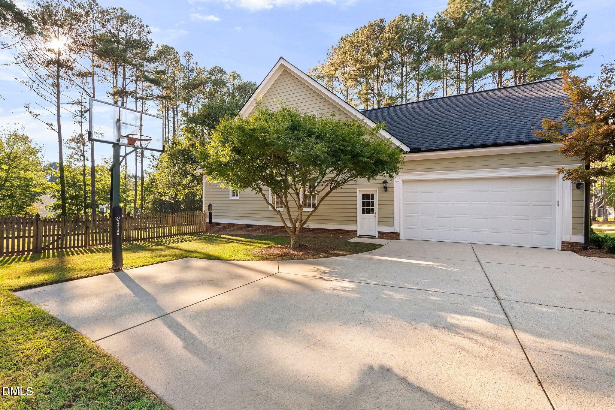 5724 Manor Plantation Drive