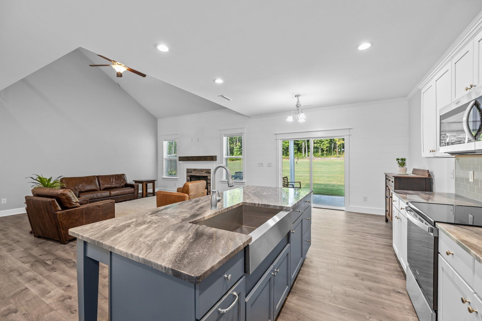 96 S Shreve Drive