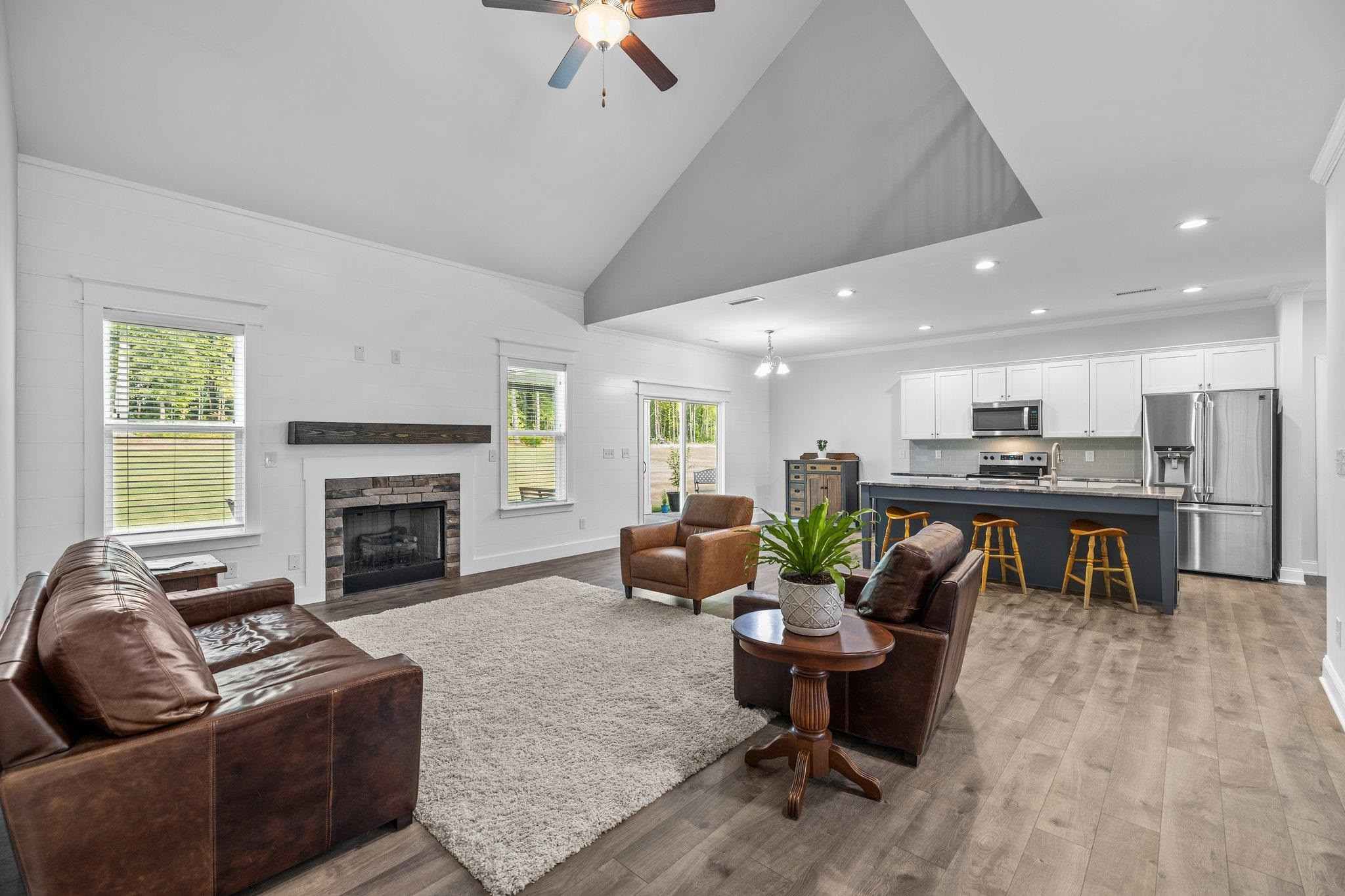 96 S Shreve Drive