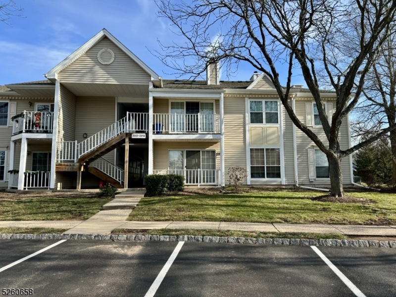 2212 Doolittle Dr