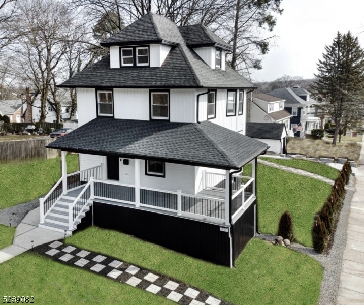 16 Glenside Ave